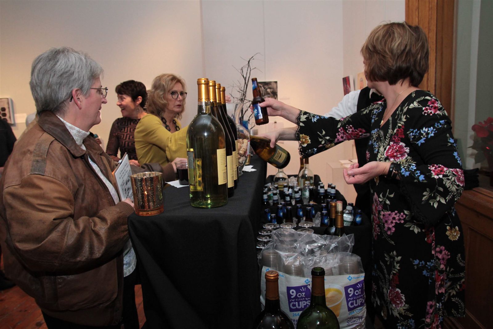 Smiles at Art Off the Wall in Carnegie Art Center